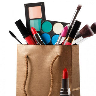 MAKEUP KITS